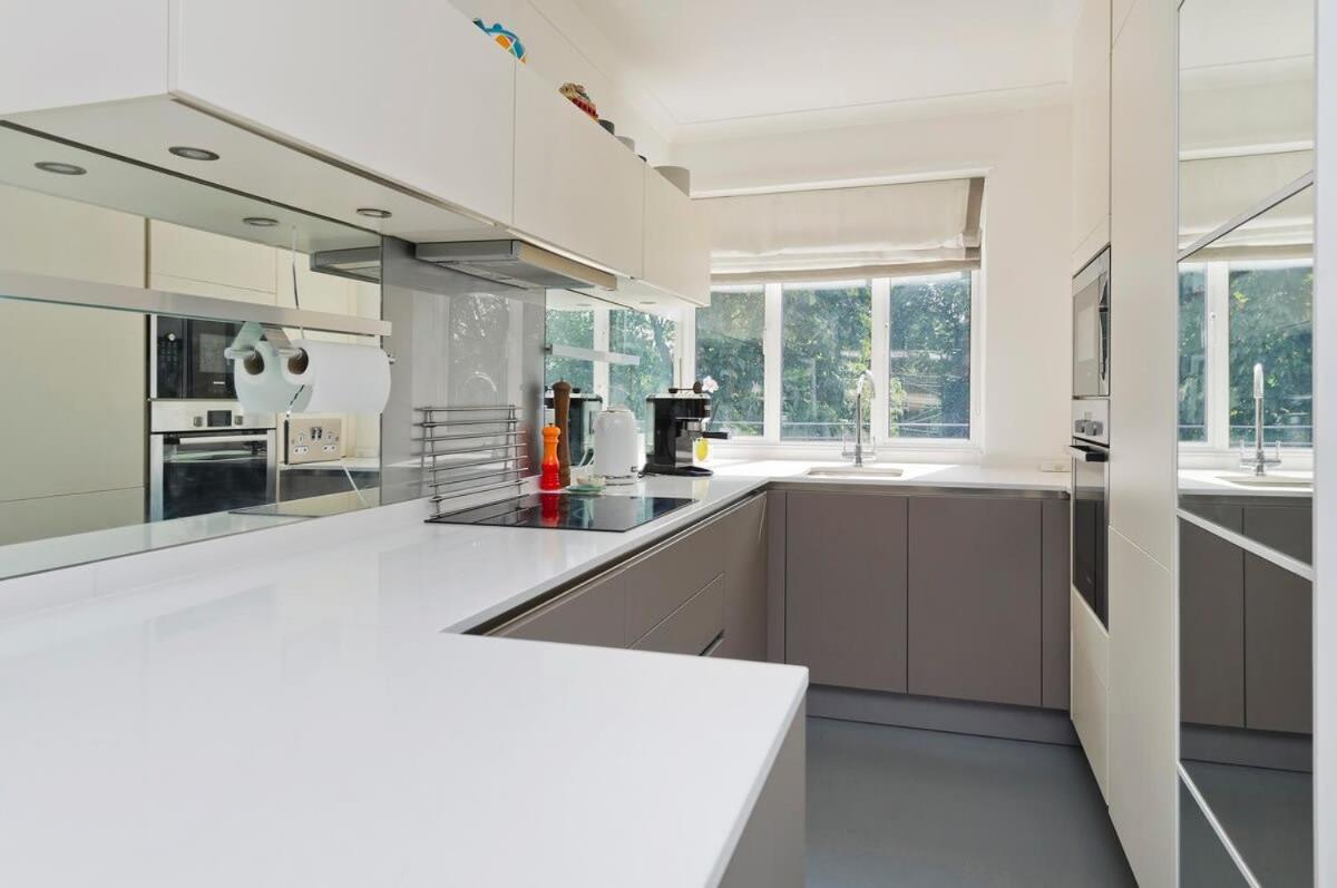 Elegant 3 Bed Flat Earls Court Appartamento Londra